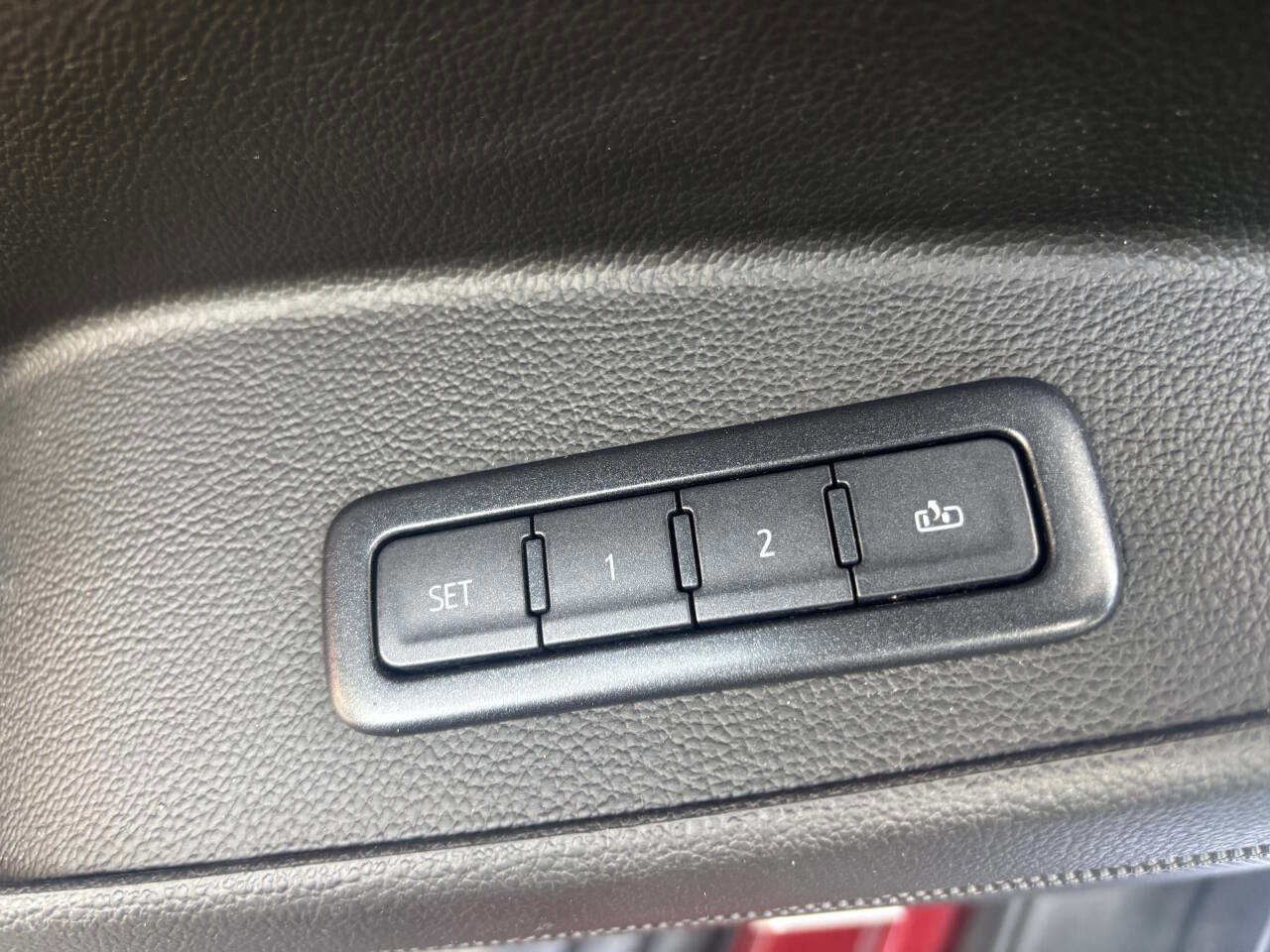 Used 2019 Chevrolet Tahoe LT AWD/4WD image 33