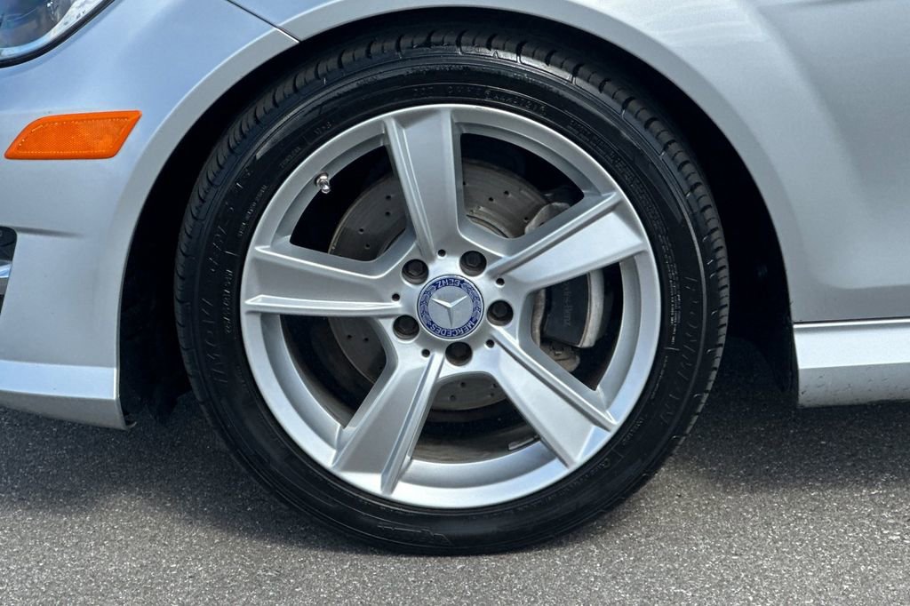 Used 2013 Mercedes-Benz C 250 Coupe image 25