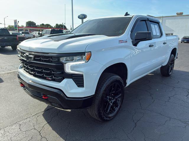 Used 2025 Chevrolet Silverado 1500 LT Trail Boss w/ Convenience Package II AWD/4WD image 1