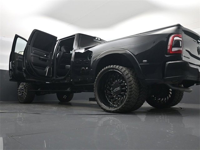 Used 2022 RAM 3500 Limited w/ Max Tow Package image 72
