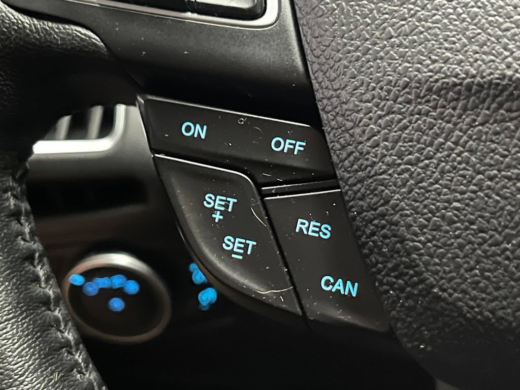 Used 2017 Ford Focus Titanium FWD image 25