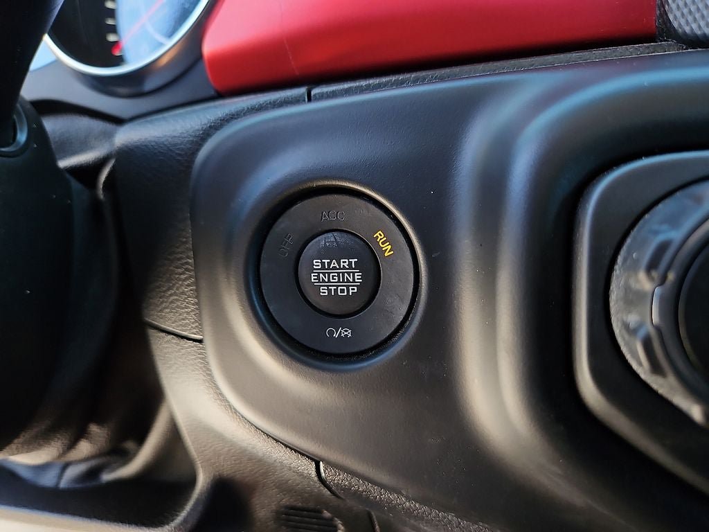 Certified 2021 Jeep Wrangler Unlimited Rubicon AWD/4WD image 26