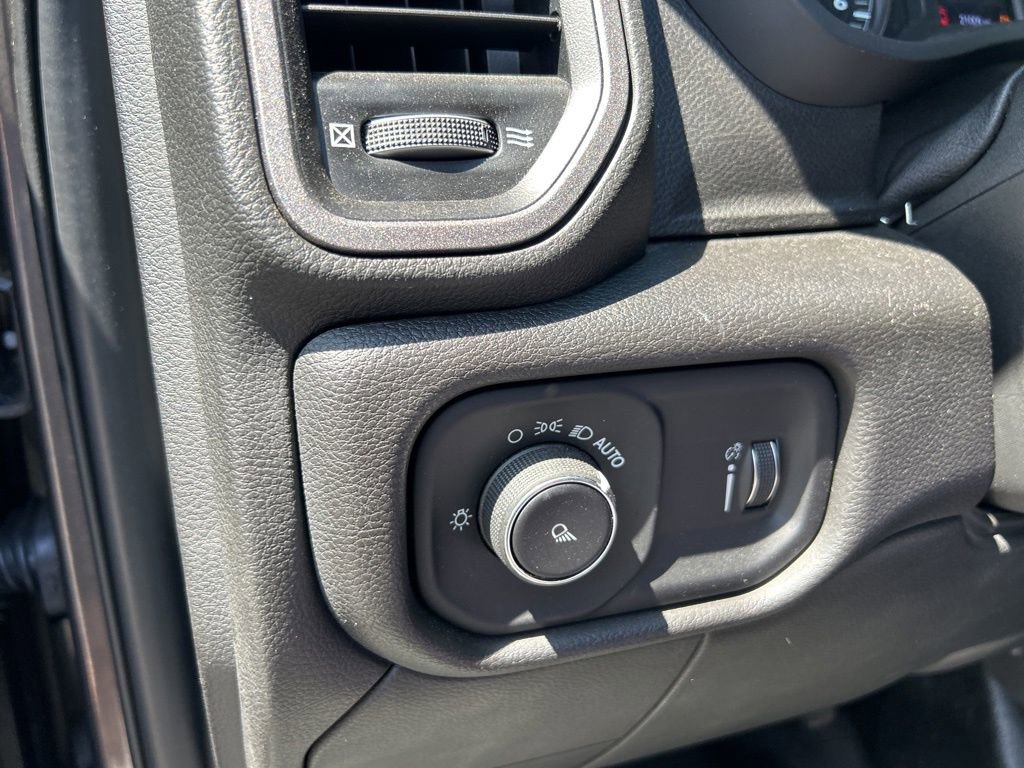 Used 2022 RAM 2500 Tradesman AWD/4WD image 14