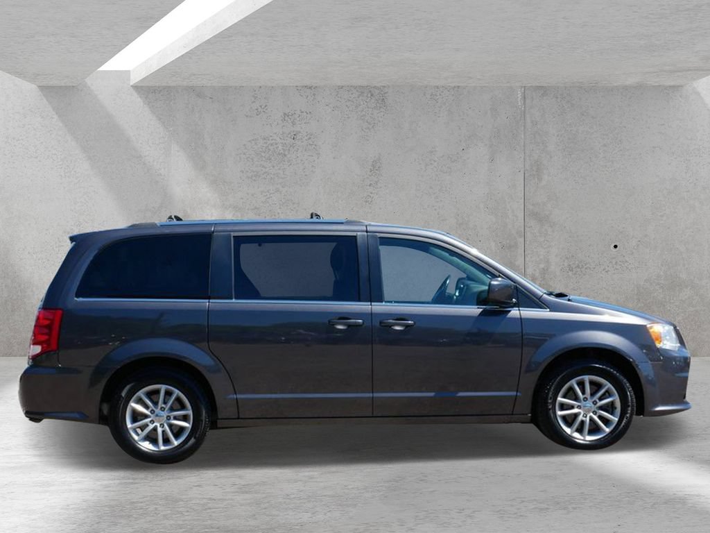 Used 2019 Dodge Grand Caravan SXT FWD image 2