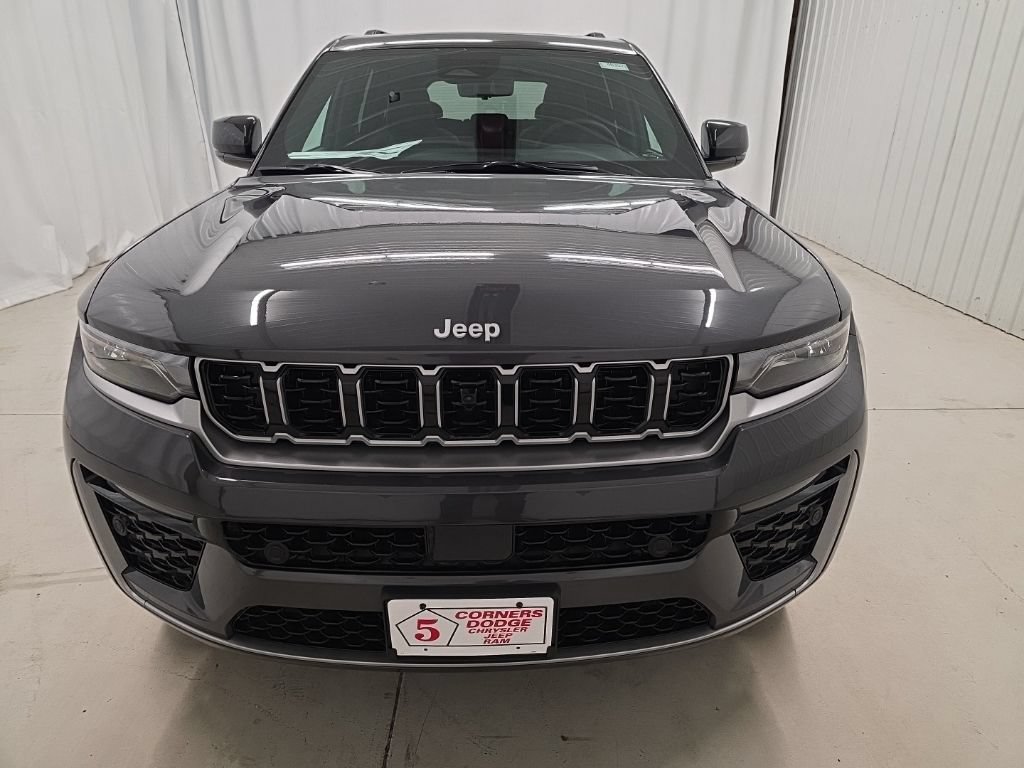 New 2026 Jeep Grand Cherokee Summit AWD/4WD image 9