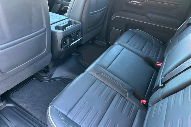 Used 2023 GMC Sierra 1500 AT4X image 15