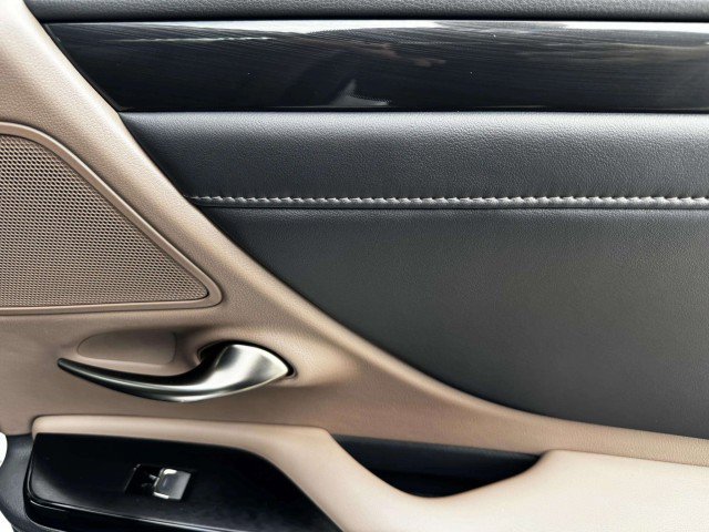 Used 2023 Lexus ES 350 image 41