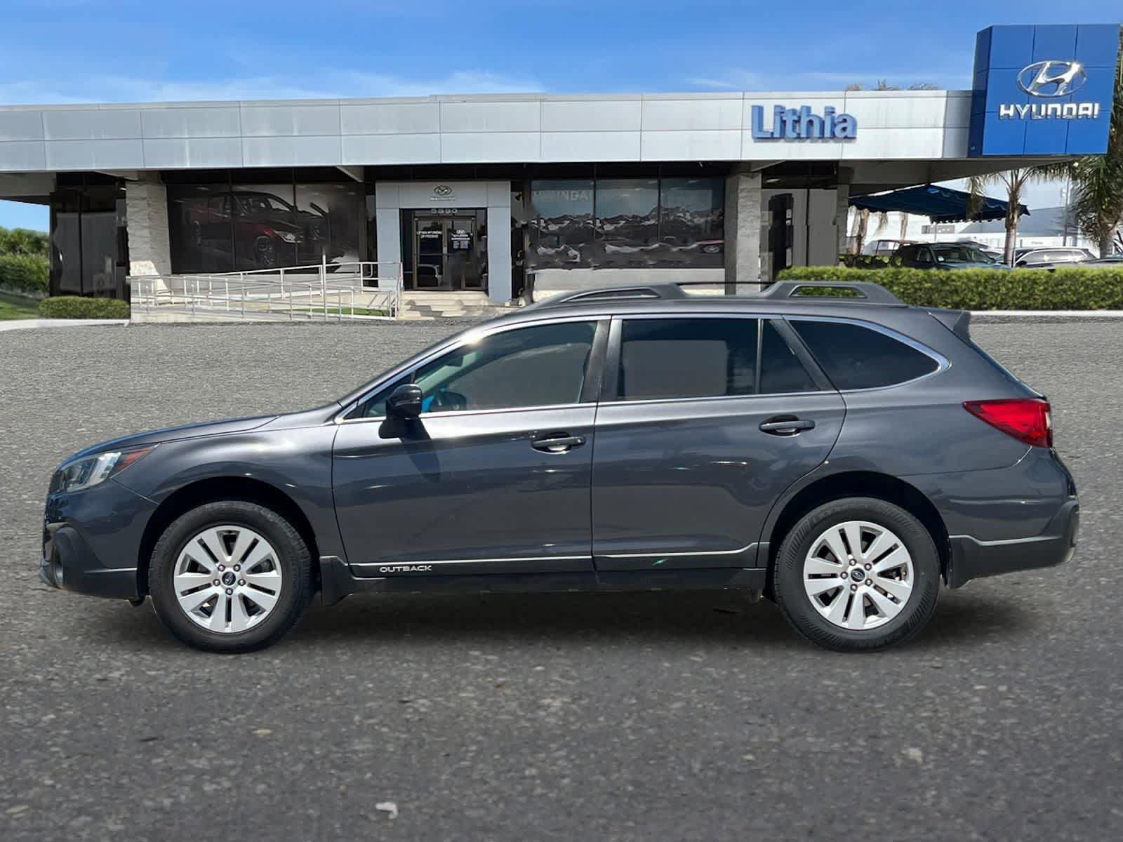 Used 2018 Subaru Outback 2.5i Premium AWD/4WD image 6