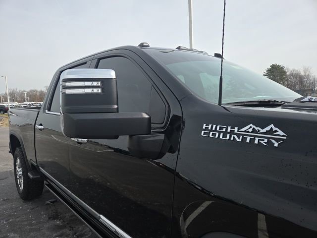 Used 2024 Chevrolet Silverado 3500 High Country w/ High Country Premium Package AWD/4WD image 5