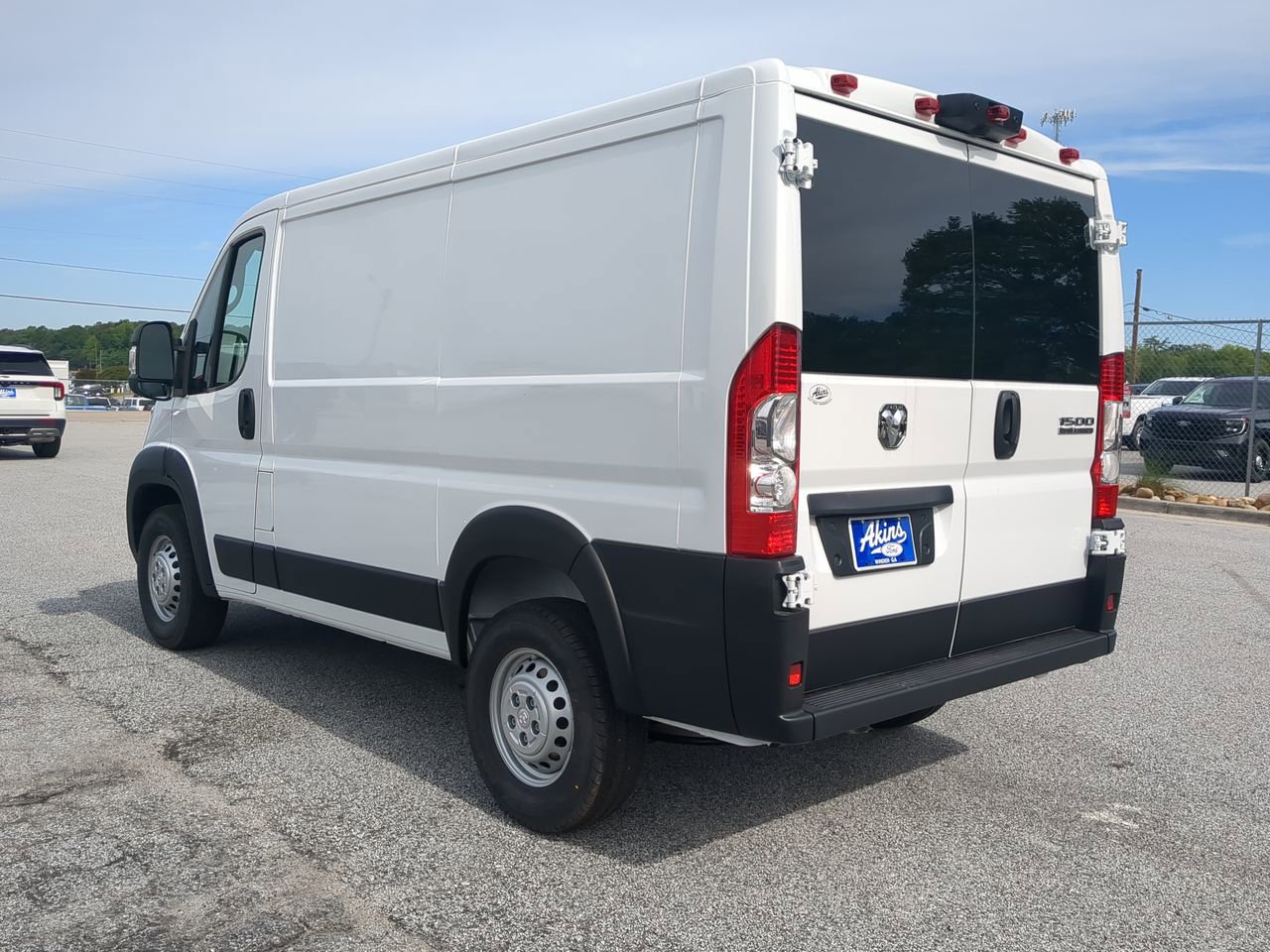 New 2026 RAM ProMaster 1500 w/ Storage Group FWD image 5