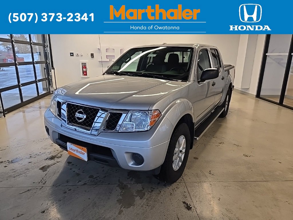 Used 2018 Nissan Frontier SV image 1