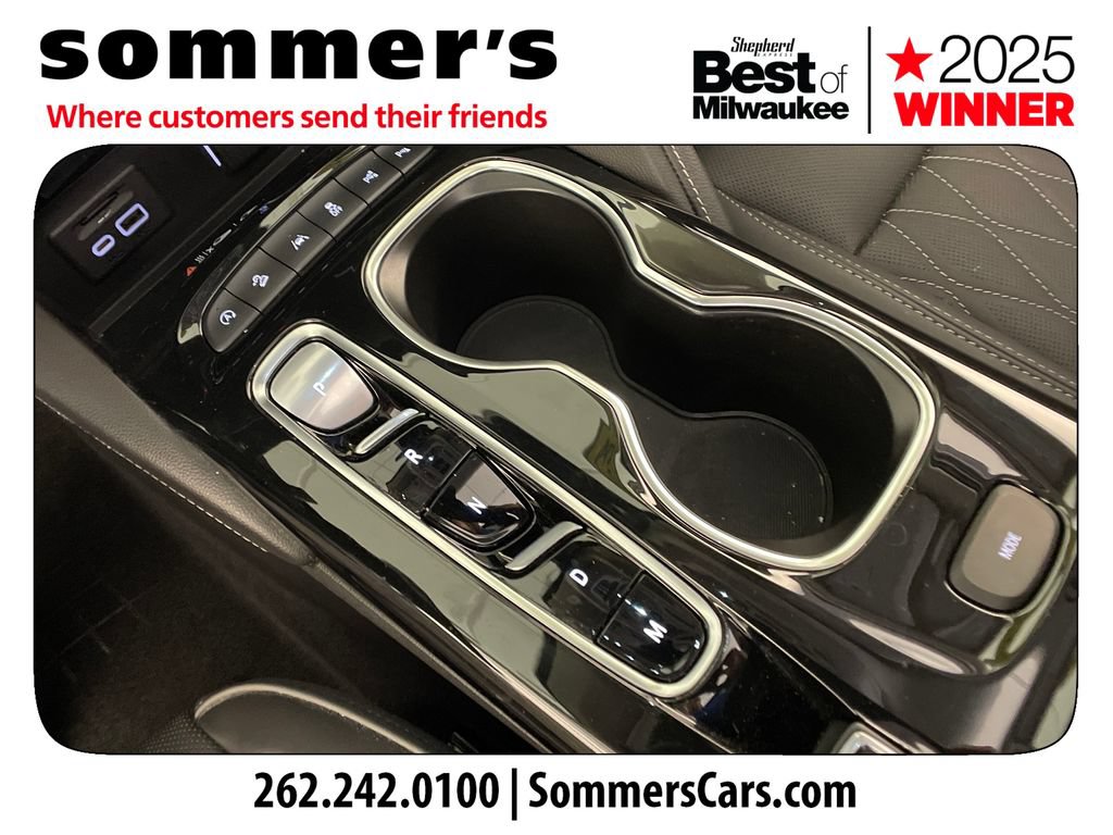 Used 2023 Buick Envision Avenir AWD/4WD image 22