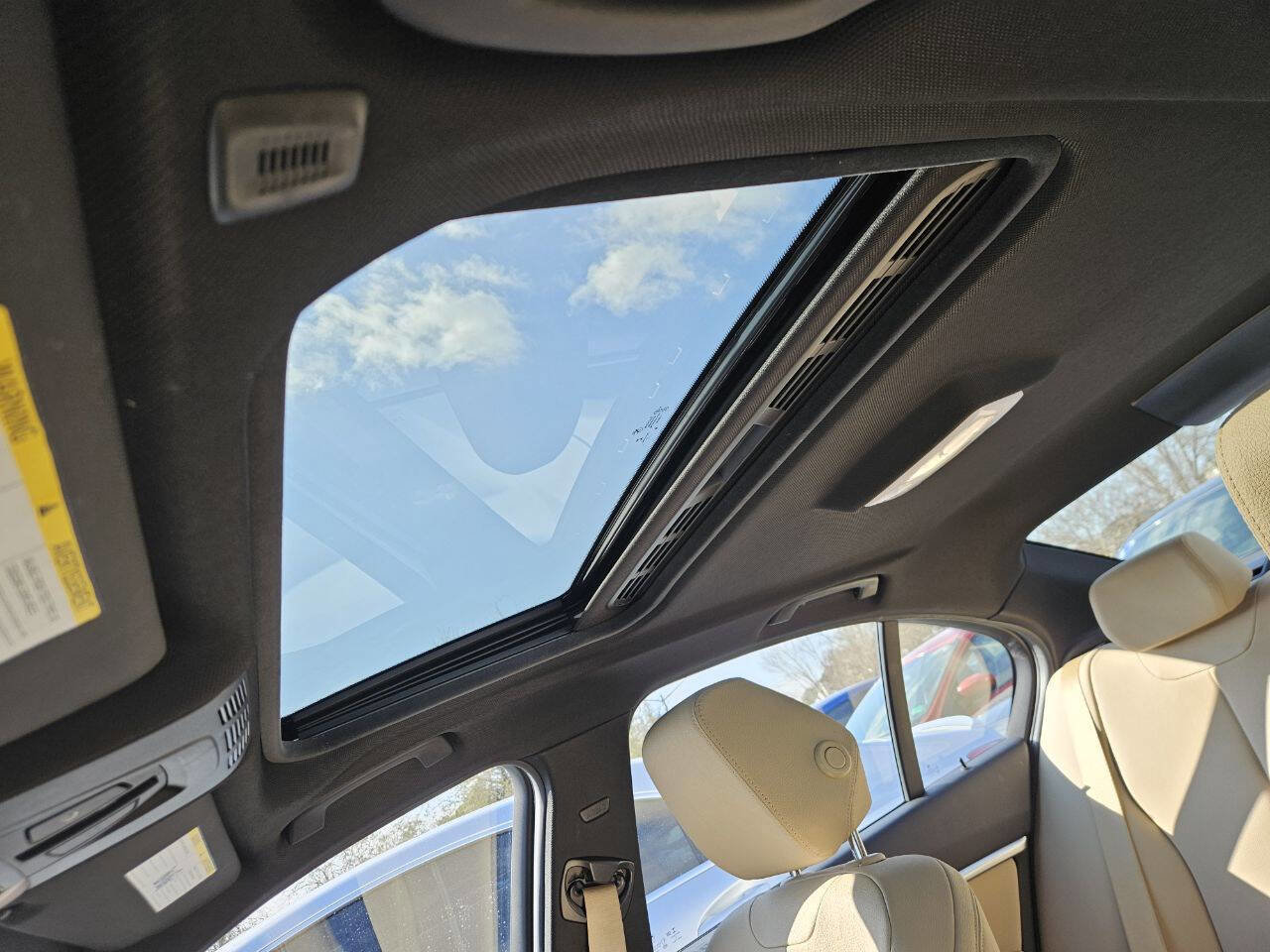 Used 2018 BMW 330i Sedan image 21