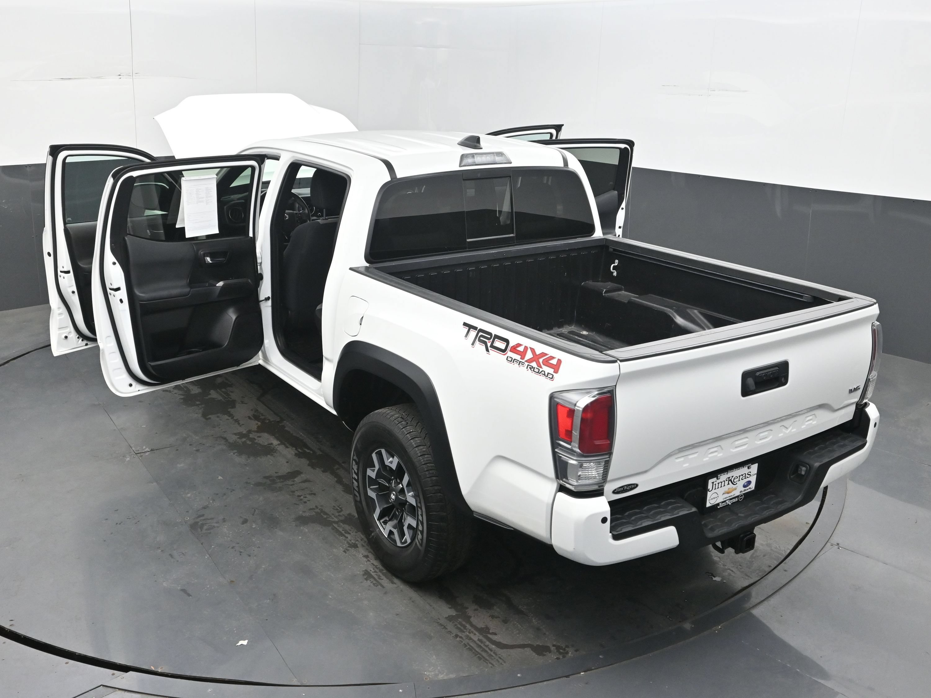 Used 2022 Toyota Tacoma TRD Off-Road w/ Technology Package AWD/4WD image 38