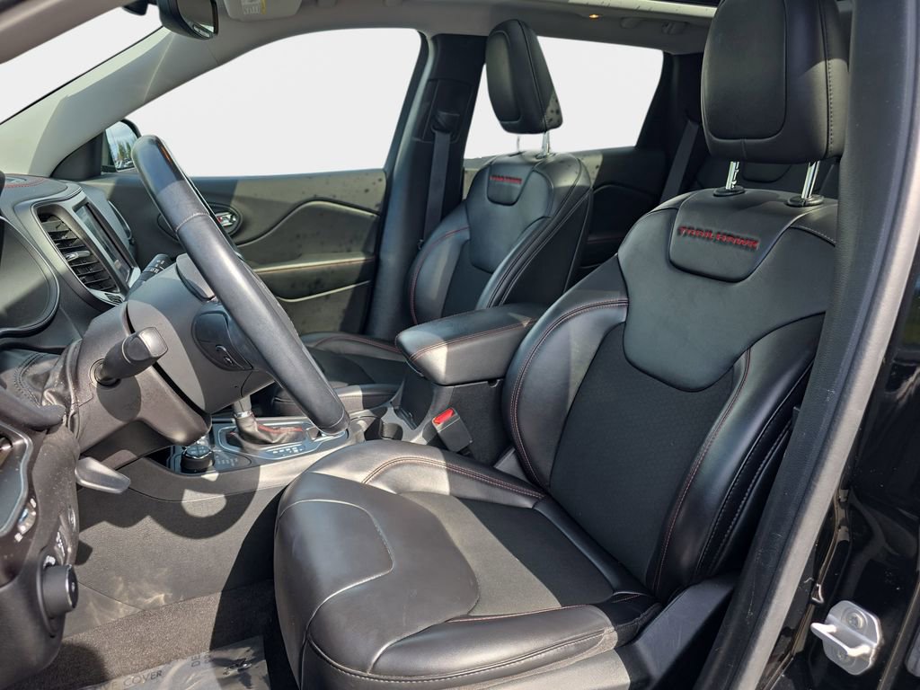 Used 2020 Jeep Cherokee Trailhawk w/ Comfort/Convenience Group image 19