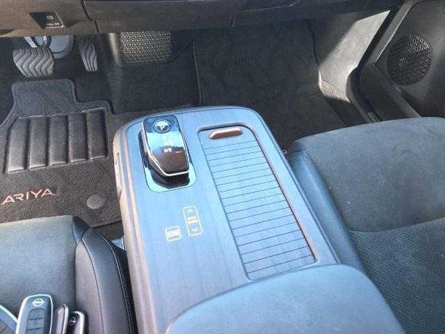 Used 2023 Nissan Ariya AWD image 19