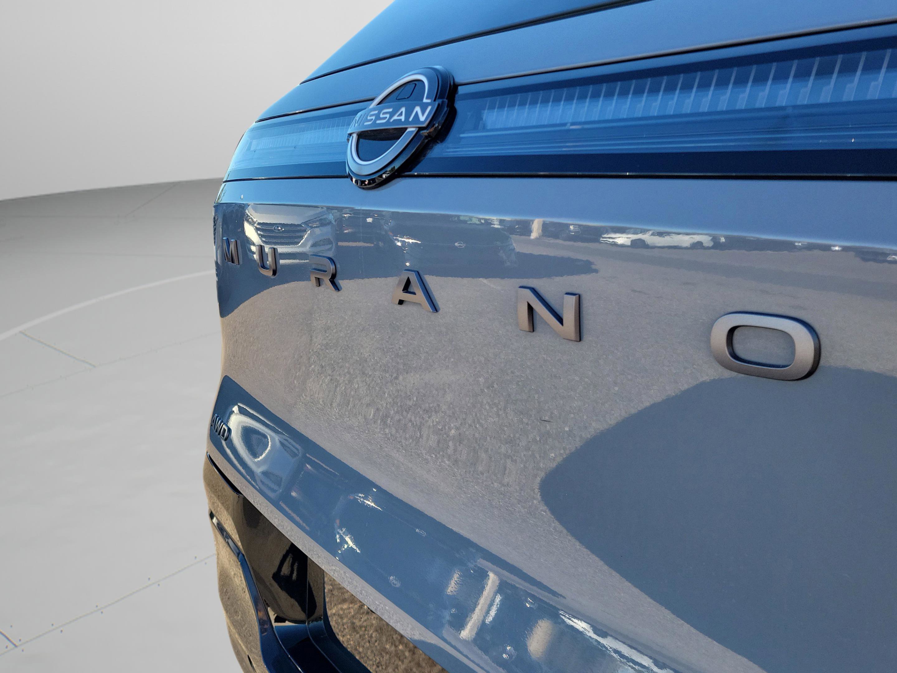 Certified 2025 Nissan Murano Platinum w/ Cargo Package image 56