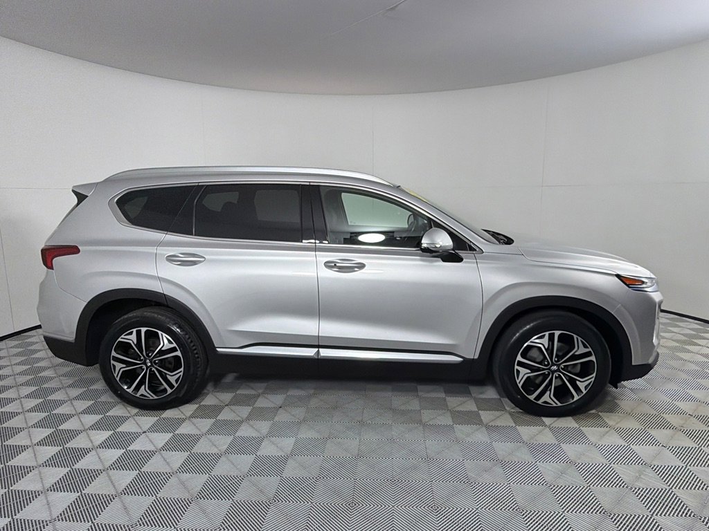 Used 2019 Hyundai Santa Fe AWD image 4