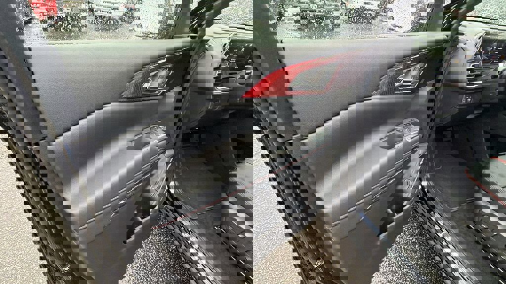 New 2026 Chevrolet Traverse RS image 11