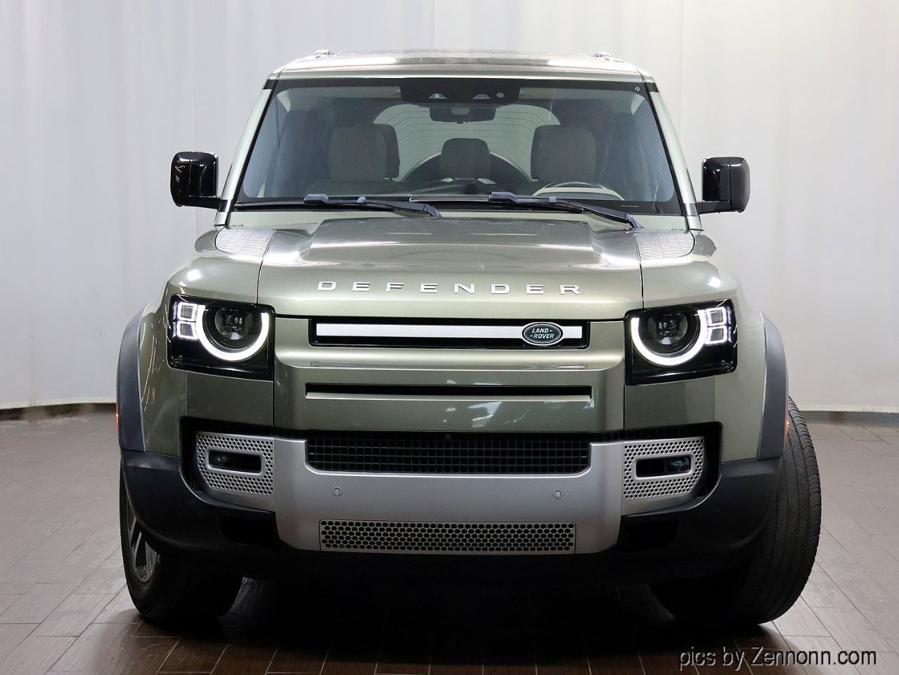 Used 2020 Land Rover Defender 110 SE AWD/4WD image 5