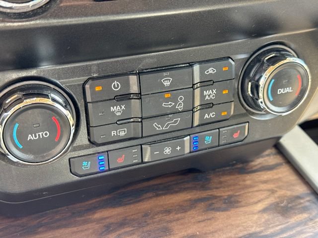 Used 2019 Ford F150 Lariat w/ Trailer Tow Package AWD/4WD image 22