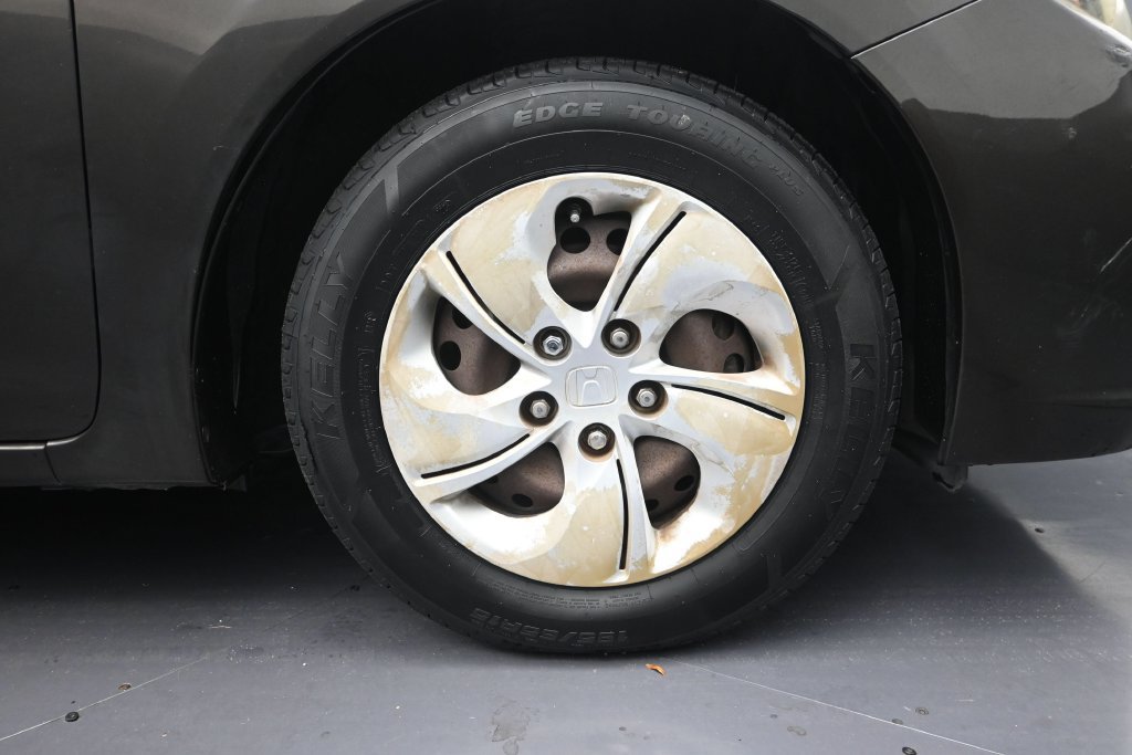 Used 2013 Honda Civic LX image 9