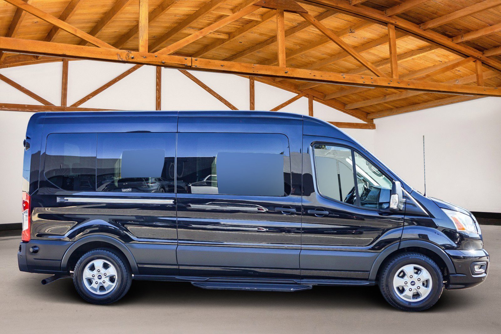 Used 2020 Ford Transit 350 XLT image 6