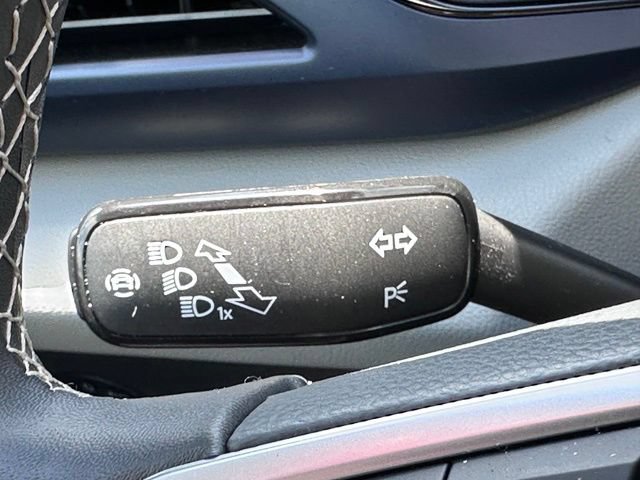 Used 2022 Volkswagen Taos SE AWD/4WD image 23