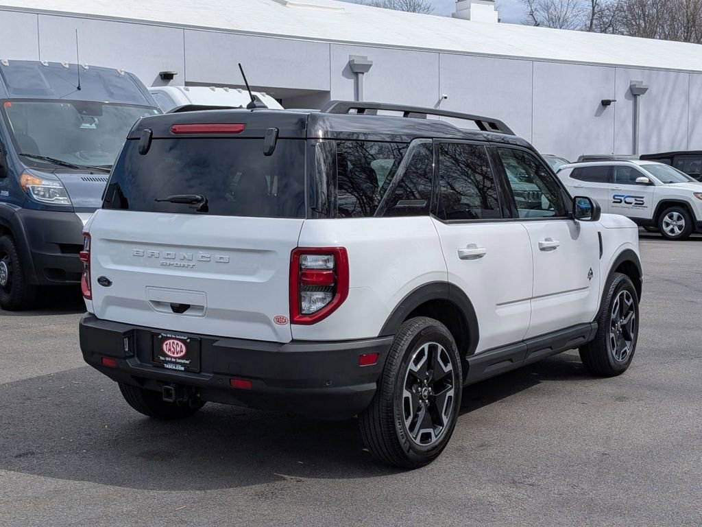 Used 2022 Ford Bronco Sport Outer Banks w/ Tech Package AWD/4WD image 3
