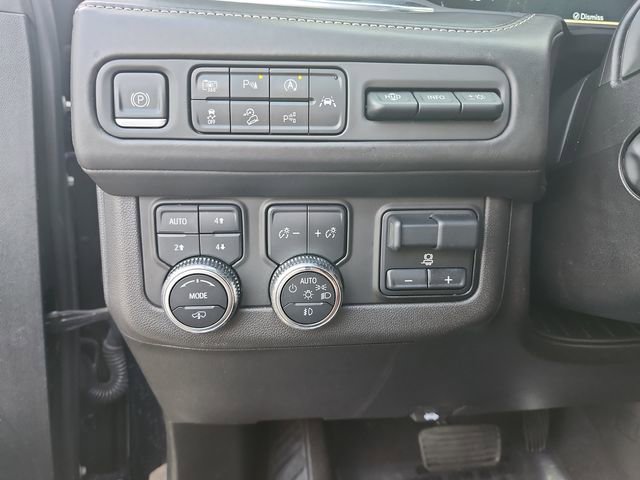 Certified 2023 GMC Yukon Denali Ultimate image 13