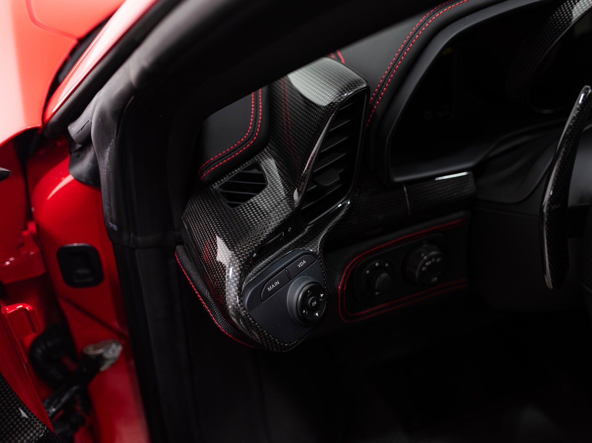 Used 2015 Ferrari 458 Speciale Coupe RWD image 28