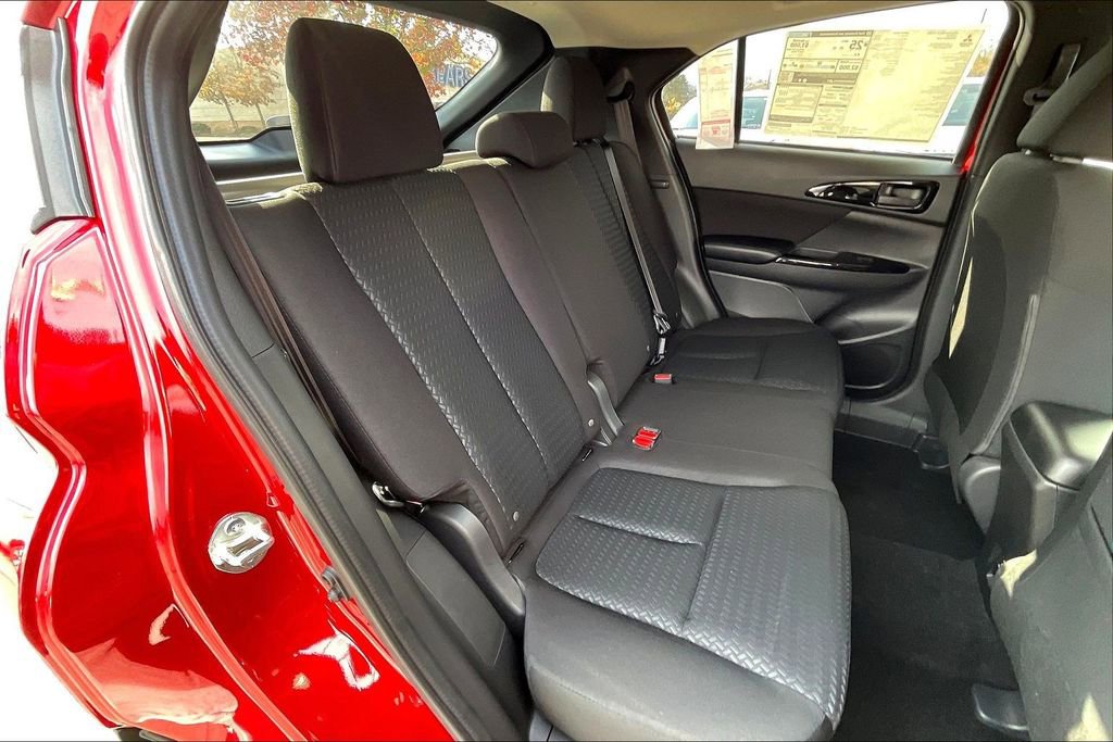New 2026 Mitsubishi Eclipse Cross LE image 9