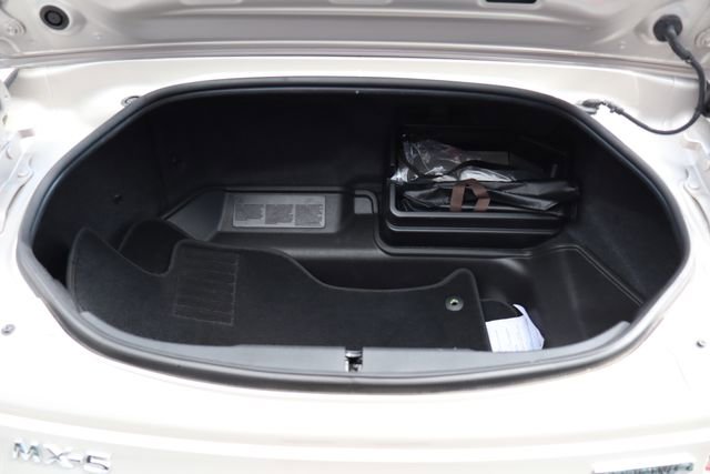 Used 2023 MAZDA MX-5 Miata Club image 25