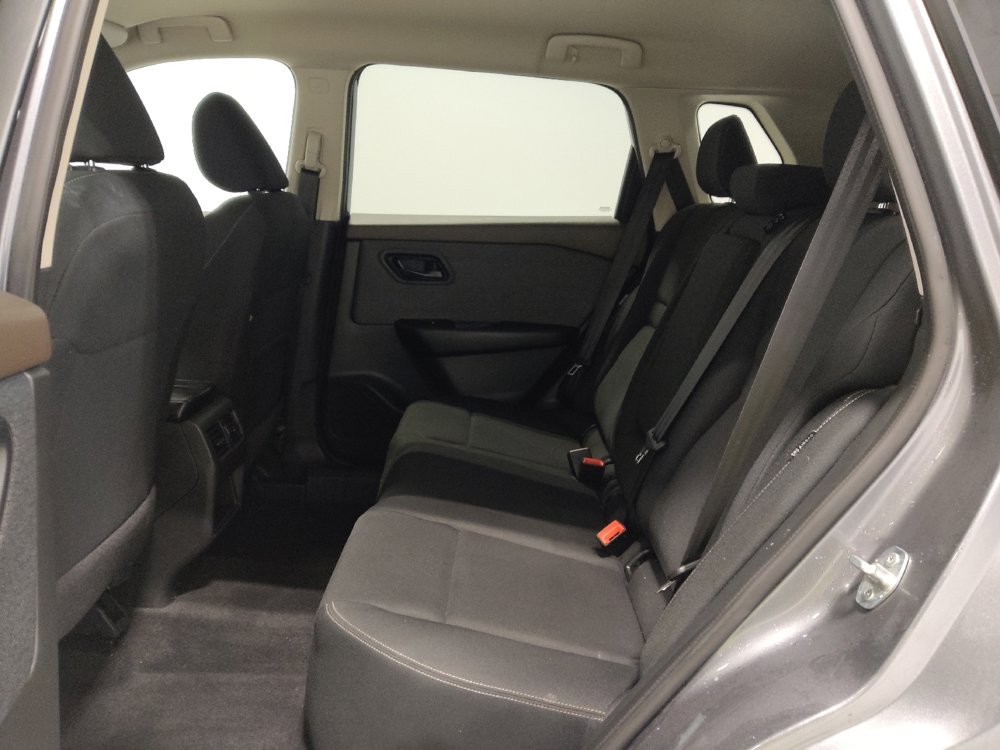 Used 2023 Nissan Rogue S image 18