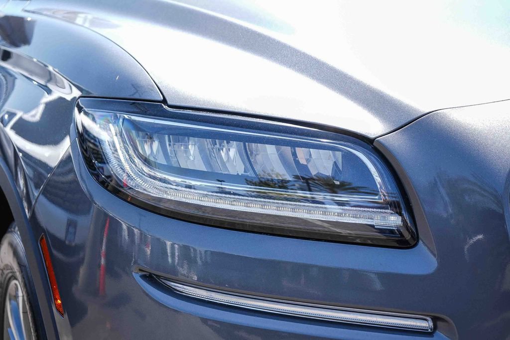 Certified 2023 Lincoln Nautilus AWD image 4
