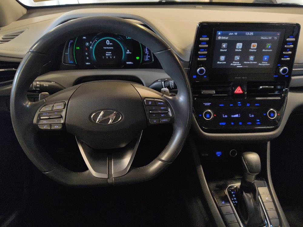 Used 2020 Hyundai Ioniq SE FWD image 22