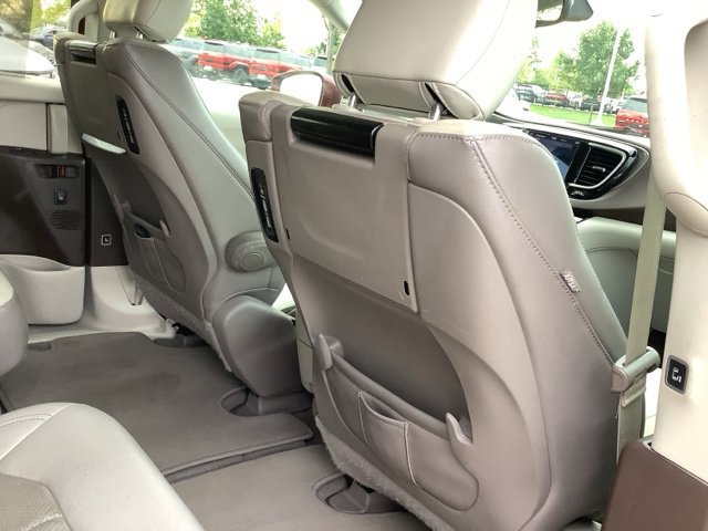 Used 2018 Chrysler Pacifica Touring-L Plus FWD image 20