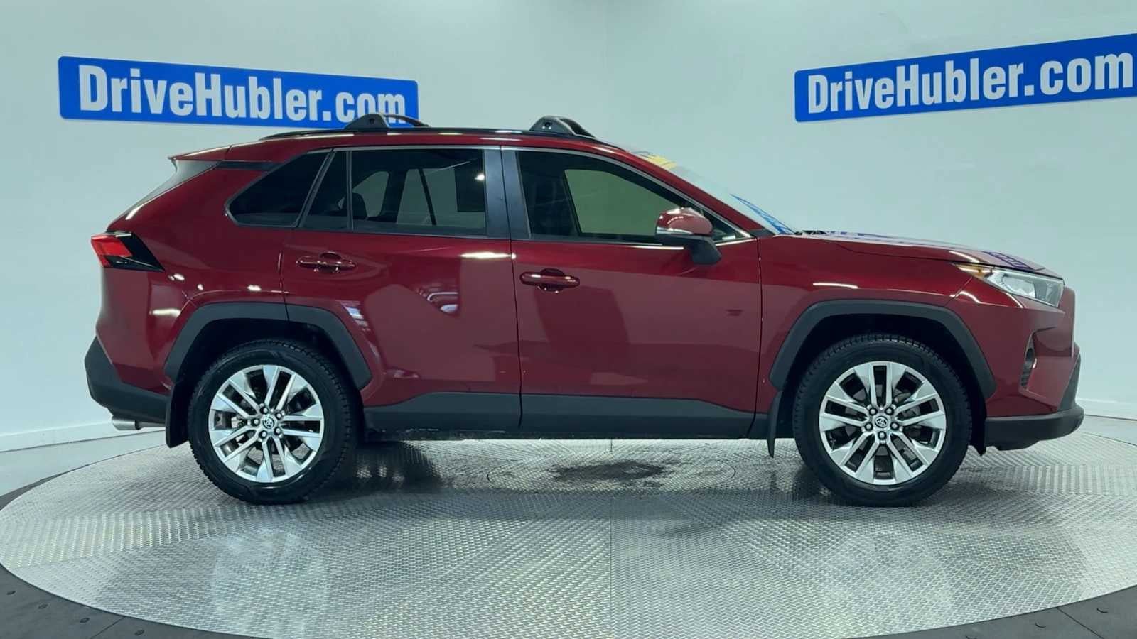 Used 2020 Toyota RAV4 XLE Premium image 50