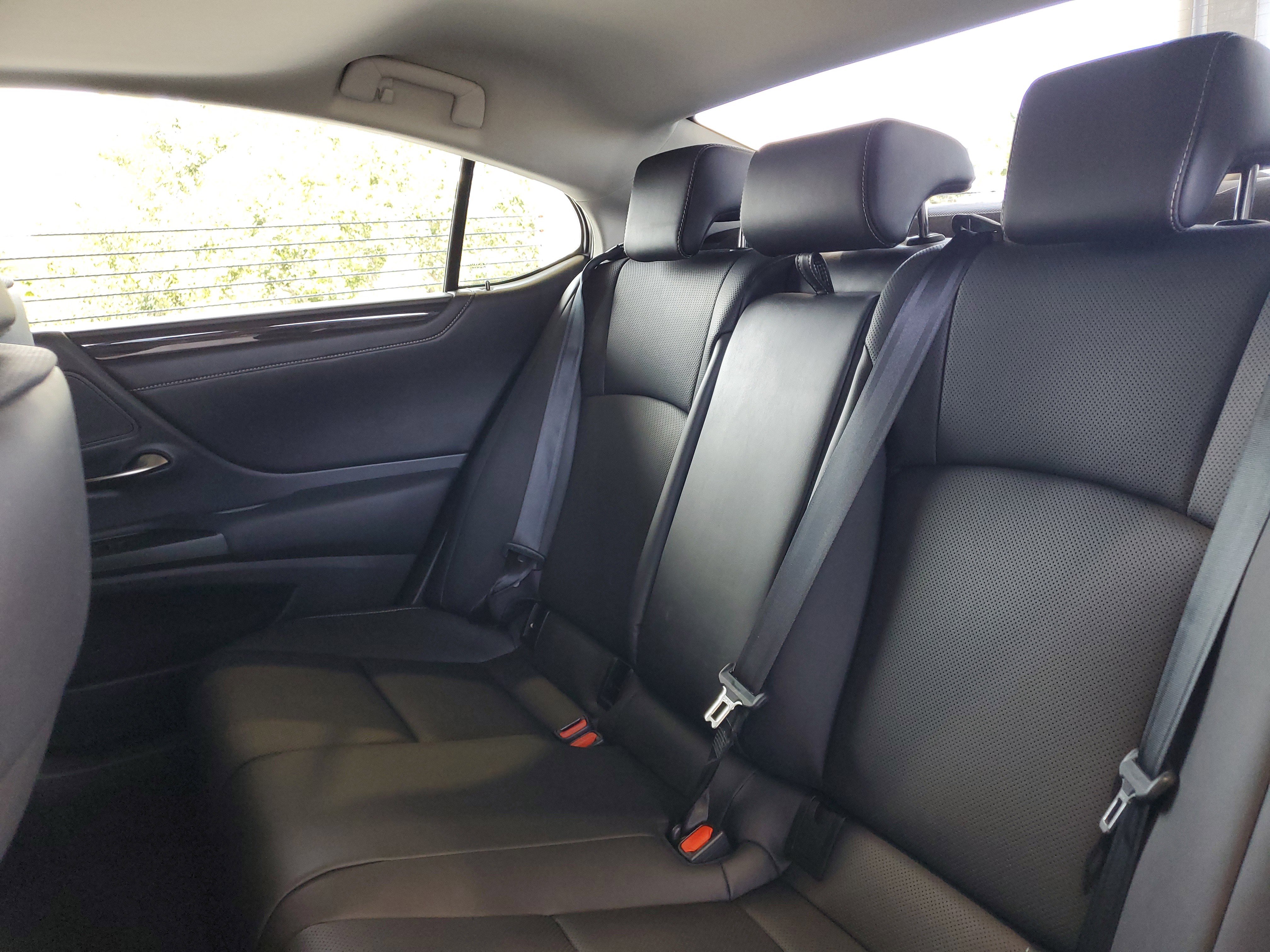 Used 2020 Lexus ES 350 w/ Premium Package FWD image 8