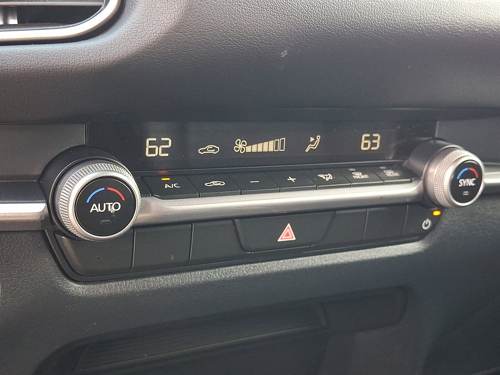 Used 2025 MAZDA CX-30 AWD 2.5 S w/ Select Sport Pkg image 15