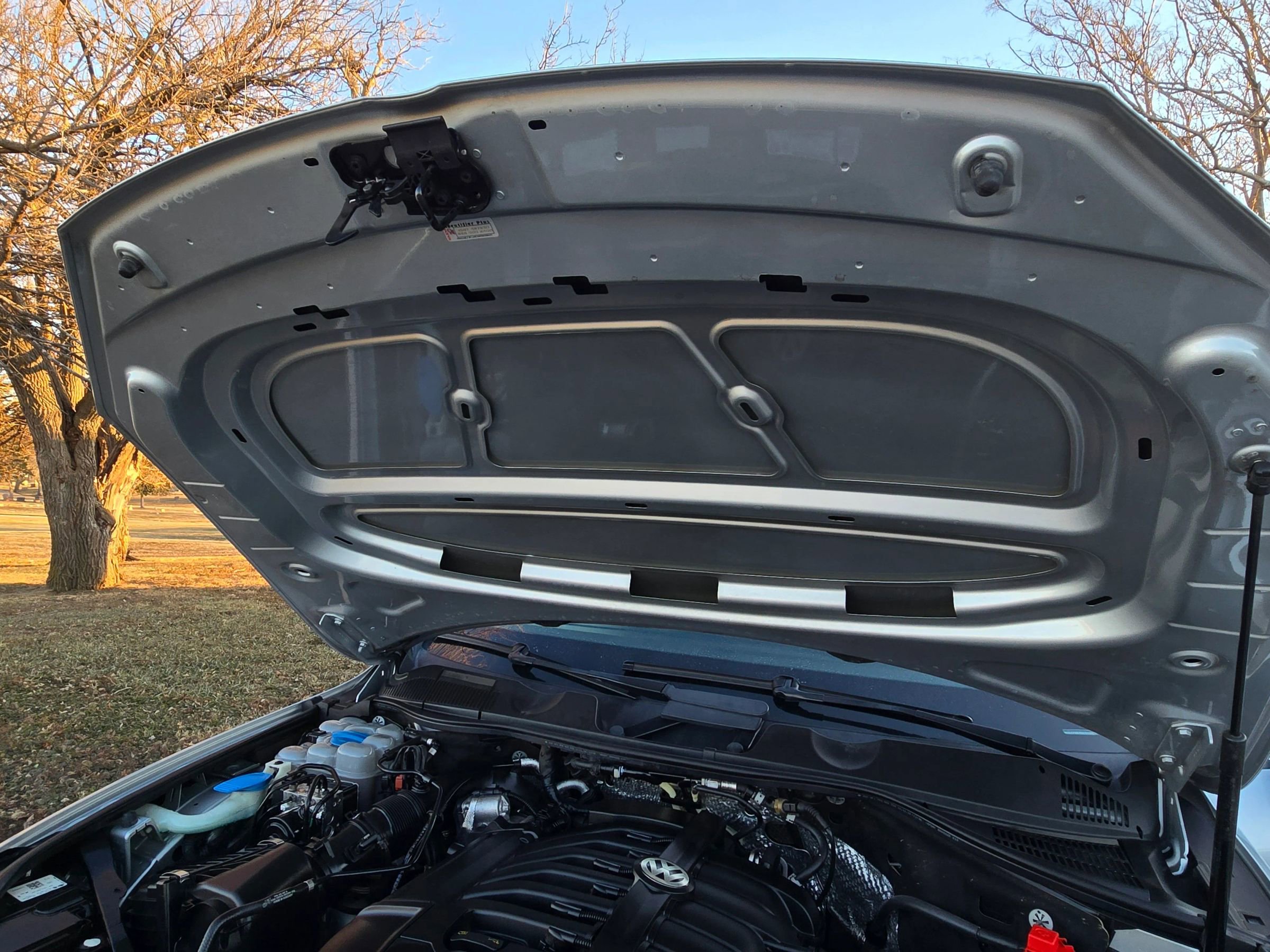 Used 2016 Volkswagen Touareg VR6 image 71