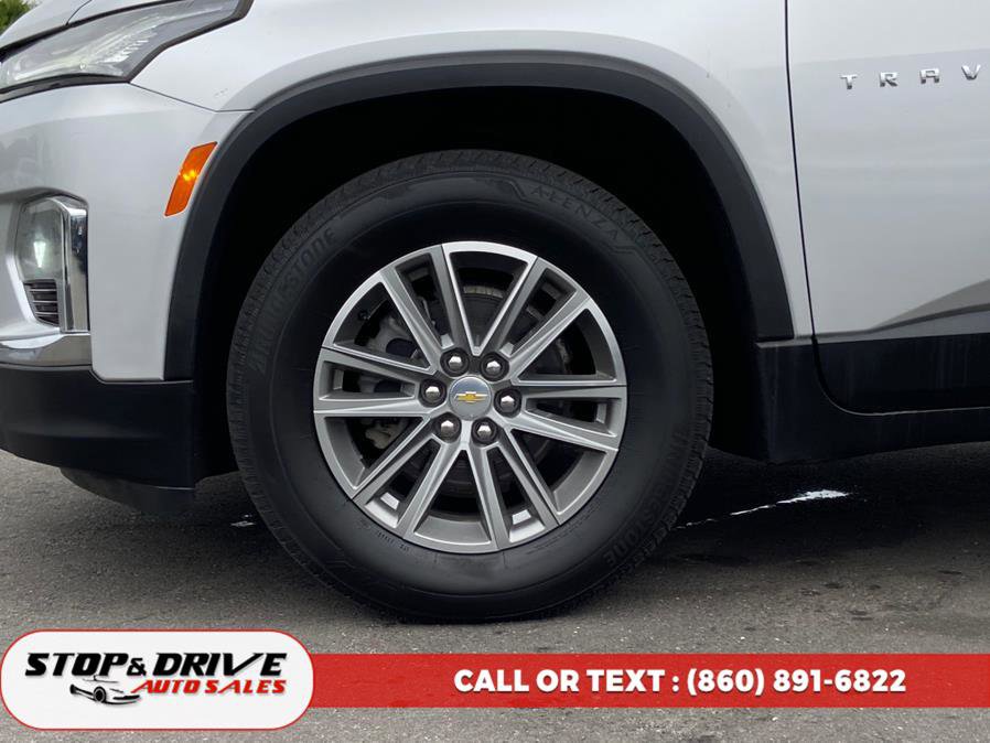 Used 2022 Chevrolet Traverse LT w/ LPO, Floor Liner Package image 9