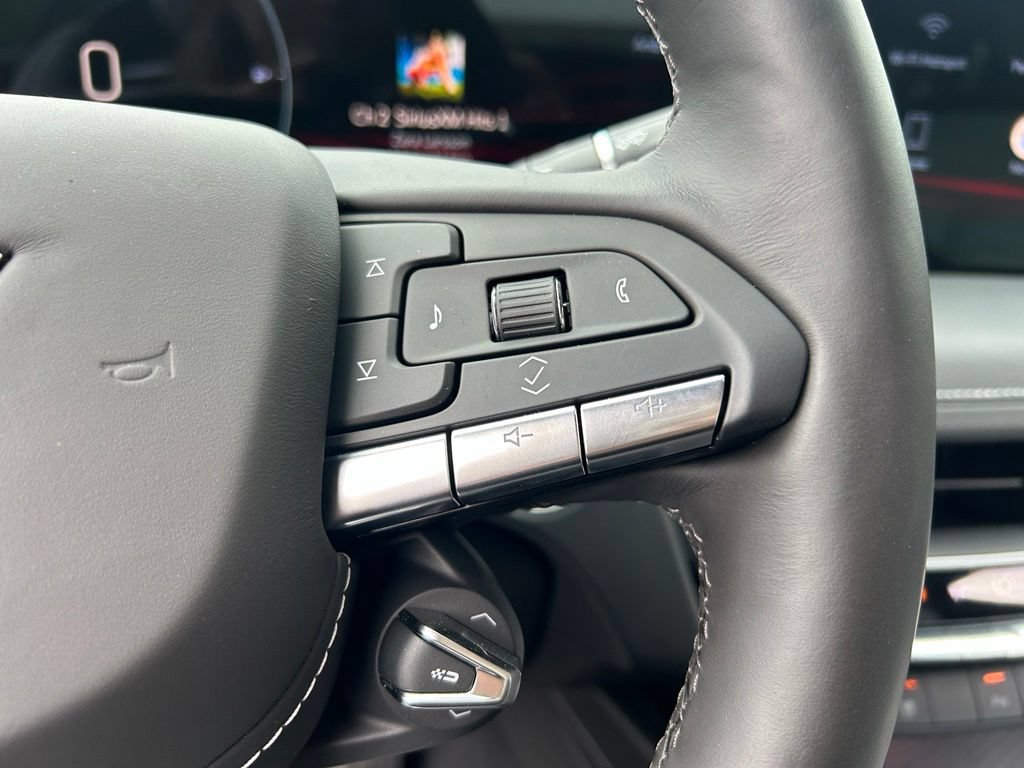 Used 2025 Cadillac CT5 V Blackwing w/ Parking Package RWD image 26