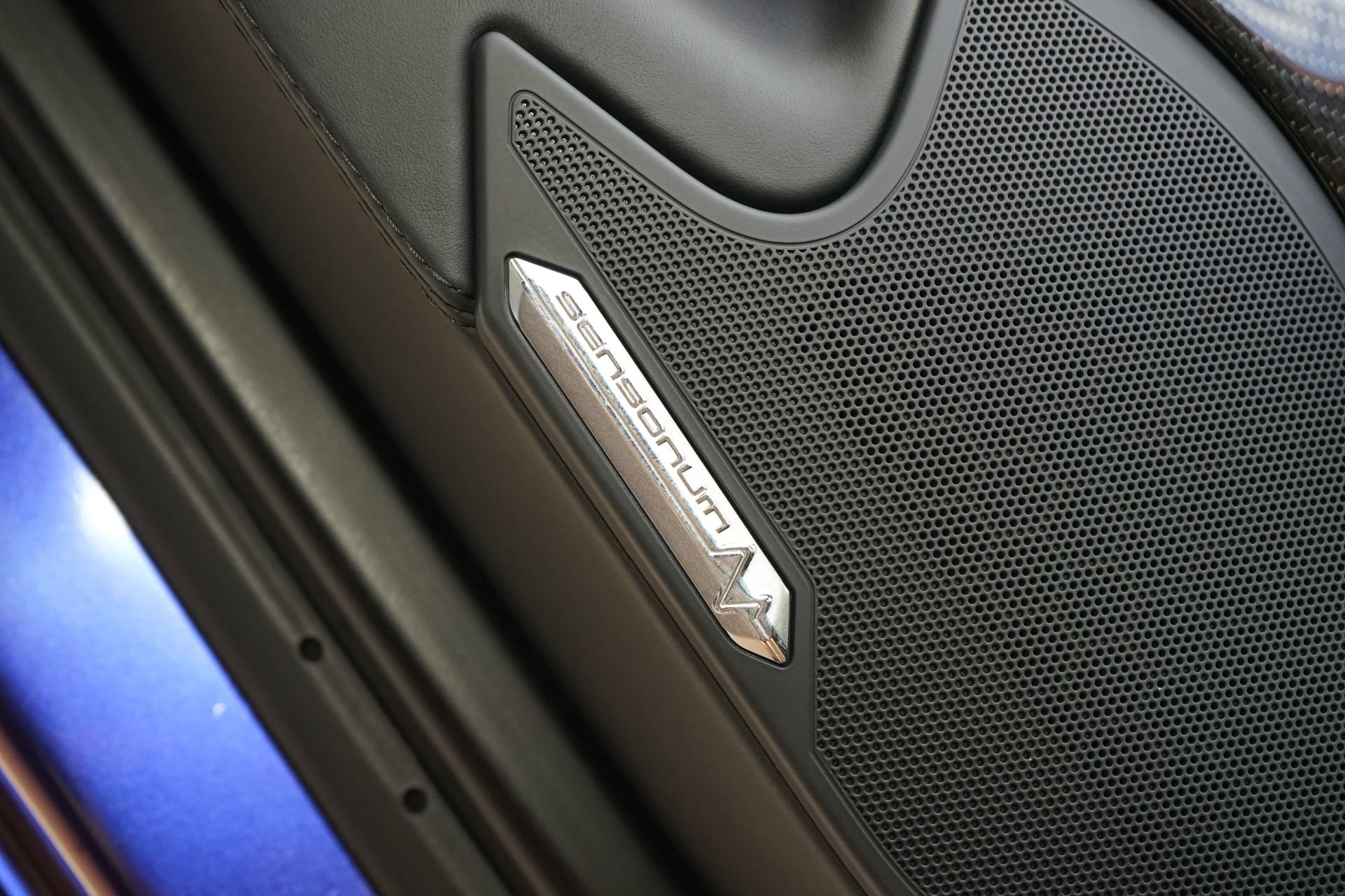 Used 2017 Lamborghini Aventador S image 28