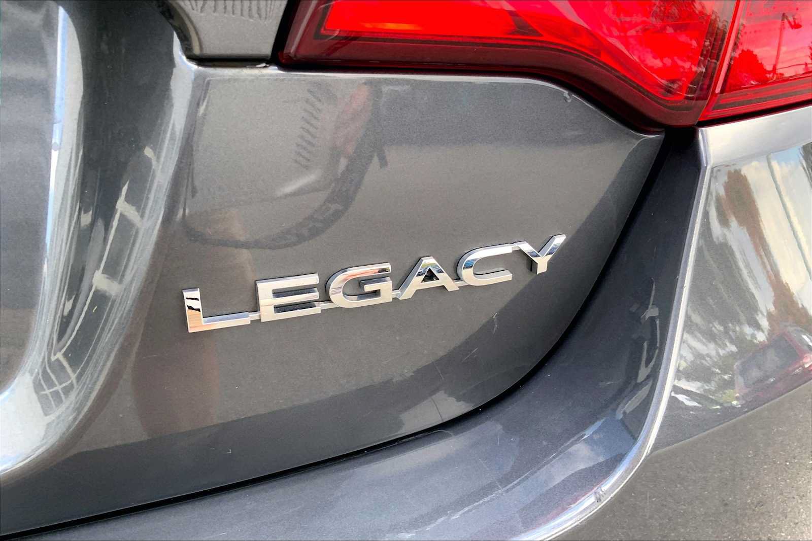 Used 2018 Subaru Legacy 2.5i Premium AWD/4WD image 10