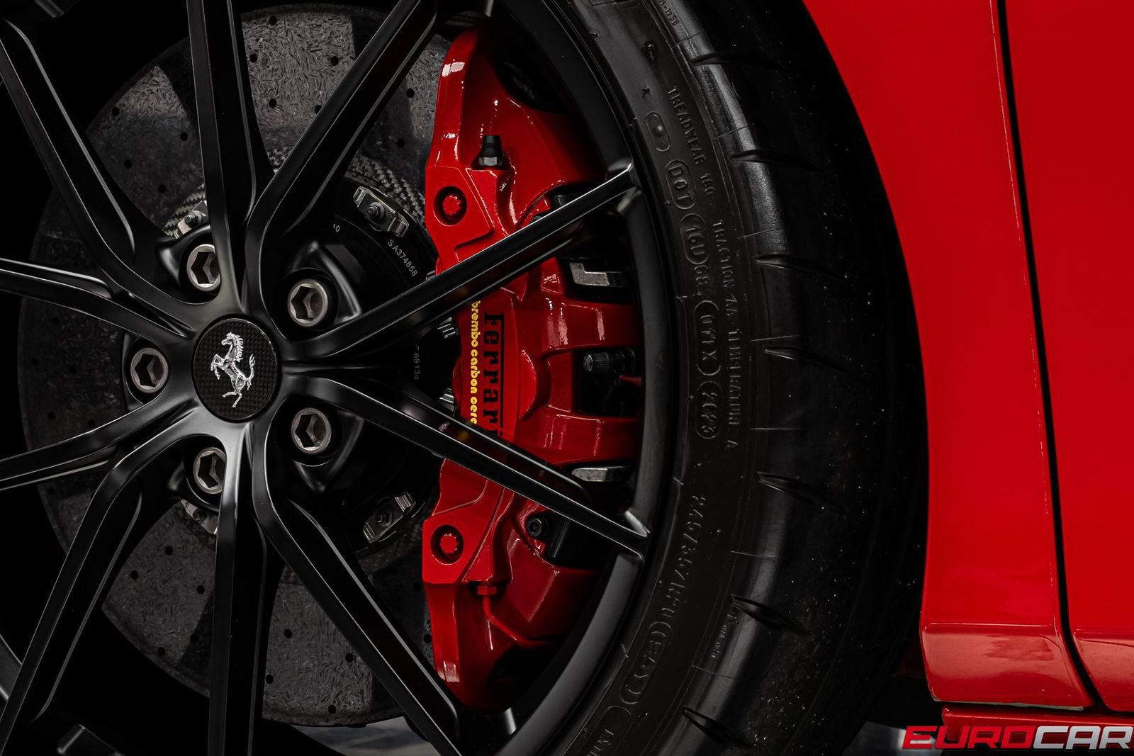 Used 2019 Ferrari 488 Pista Coupe RWD image 29