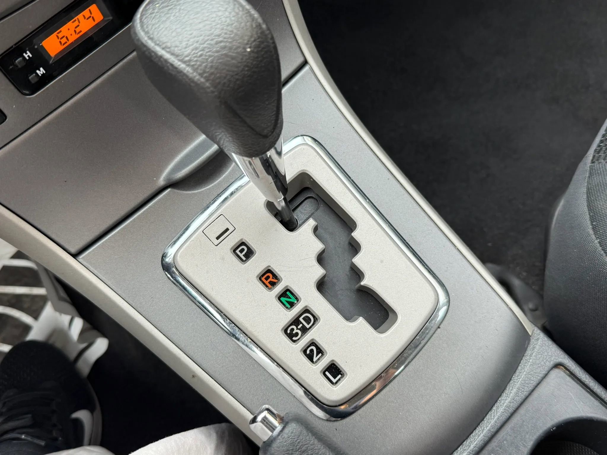 Used 2011 Toyota Corolla S image 18