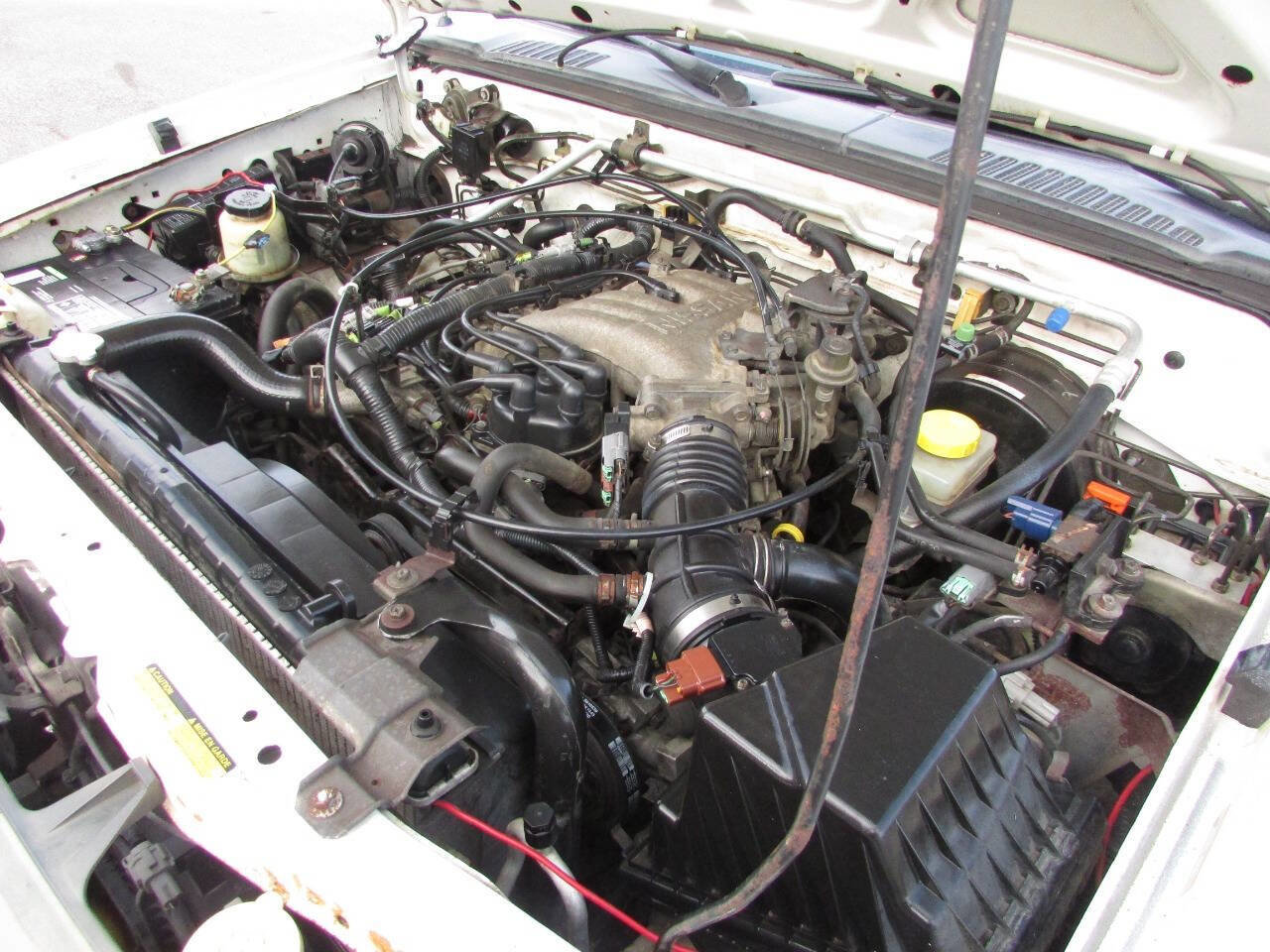 Used 2000 Nissan Xterra XE image 38