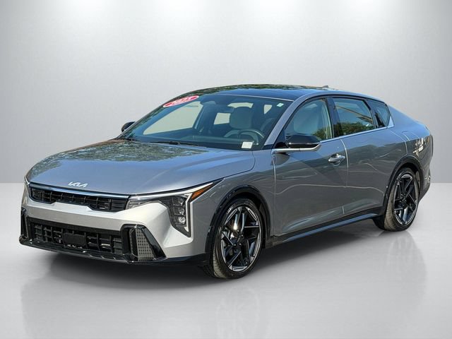 Certified 2025 Kia K4 GT-Line w/ GT-Line Premium Package FWD image 3