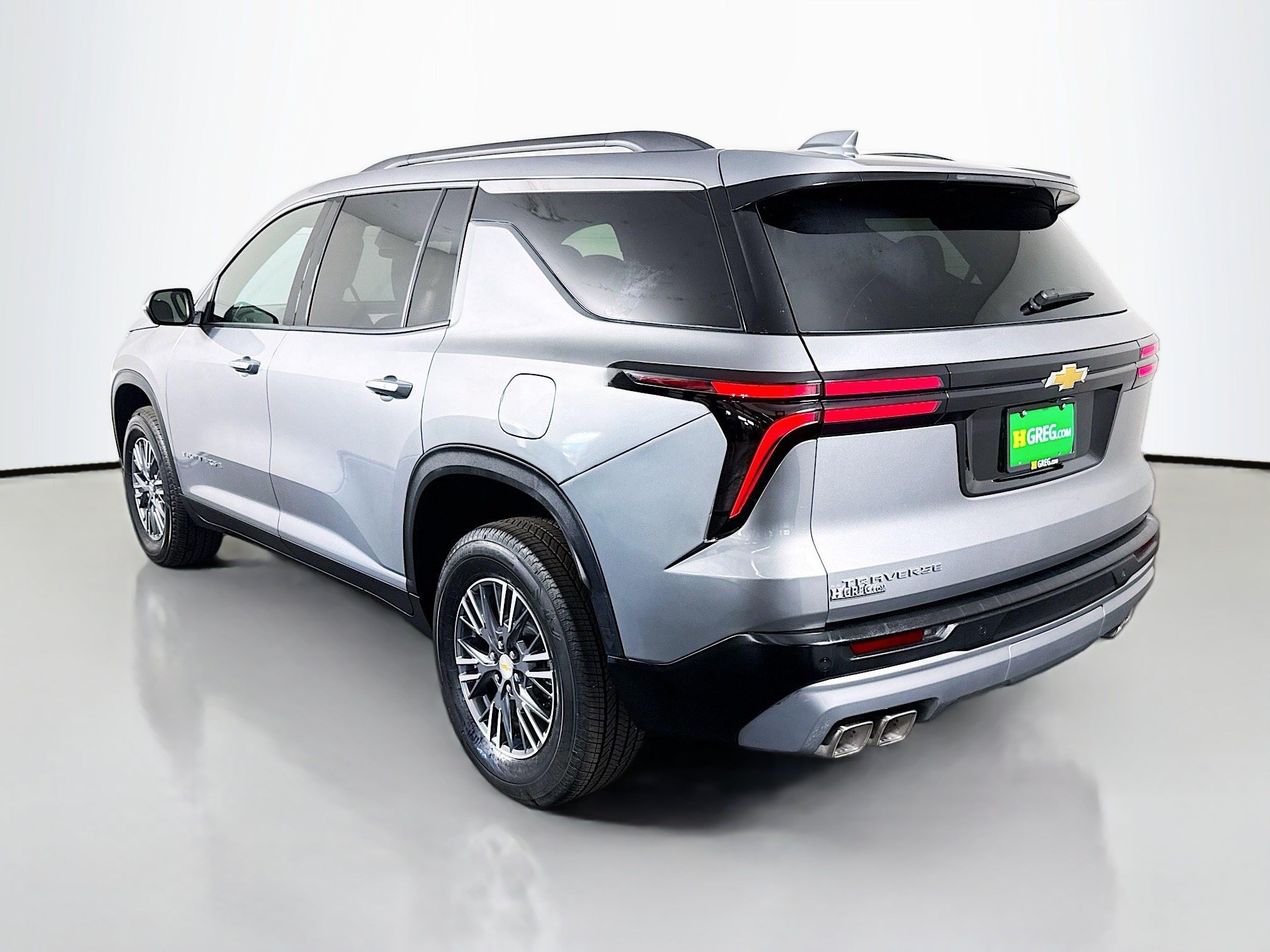 Used 2026 Chevrolet Traverse LT FWD image 7